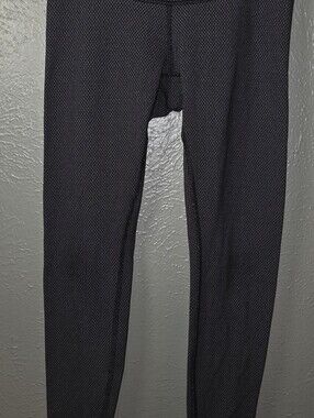 Lululemon Wunder Under Pant Leggings Size 6 - Diamond Dot Black White